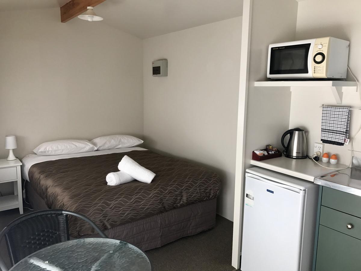 במוטל The Clive Hideaway מראה חיצוני תמונה