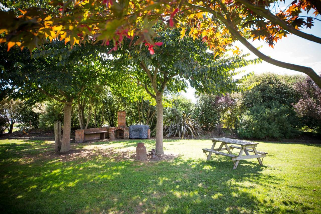 במוטל The Clive Hideaway מראה חיצוני תמונה